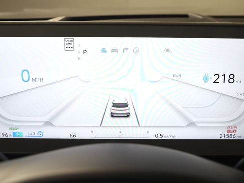 Used 2024 Hyundai Ioniq 5 Limited image 19