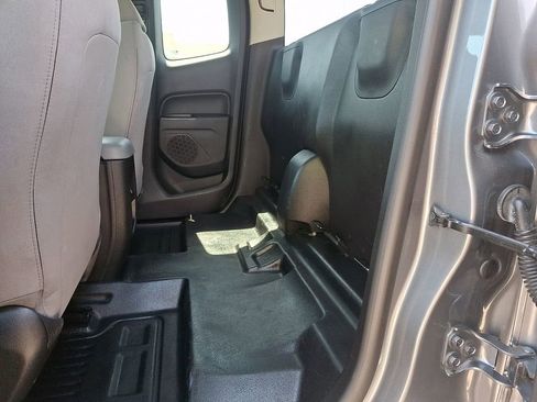 Used 2019 Chevrolet Colorado W/T image 11