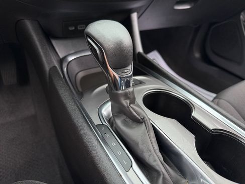 Used 2024 Chevrolet Malibu LT FWD image 30