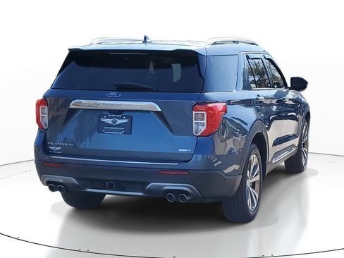 Used 2020 Ford Explorer Platinum w/ Premium Technology Package image 4