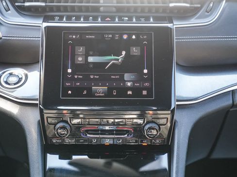 Used 2022 Jeep Grand Cherokee Altitude image 13