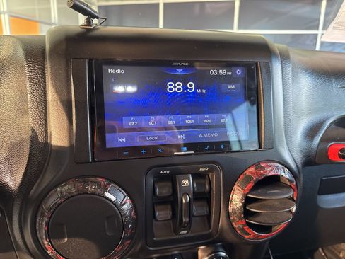 Used 2012 Jeep Wrangler Unlimited Sahara w/ Dual Top Group image 24