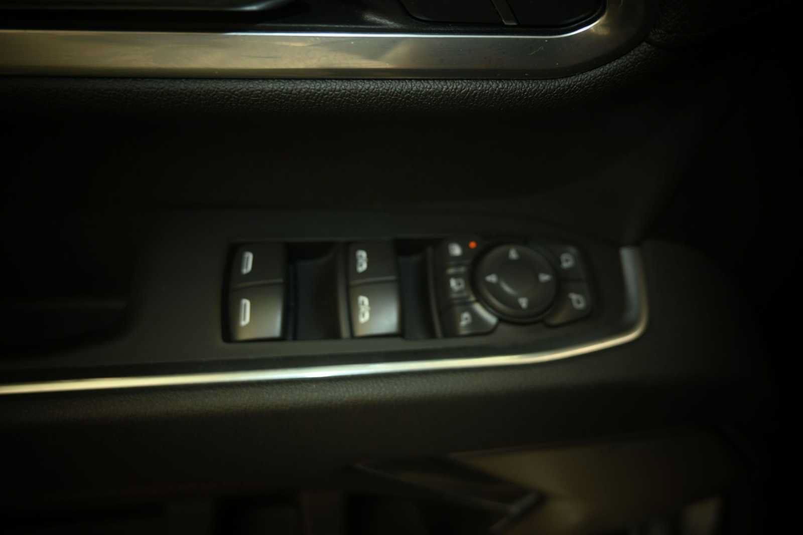 Used 2025 Chevrolet Silverado 2500 High Country w/ Z71 Off-Road Package AWD/4WD image 11