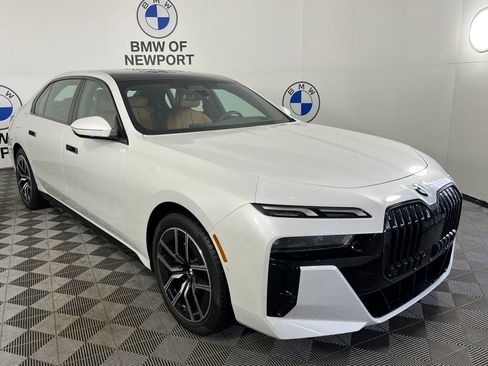 Used 2025 BMW 740i xDrive 740i xDrive image 1