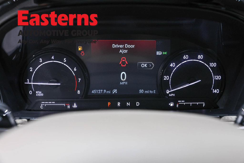 Used 2022 Lincoln Corsair FWD w/ Premium Package image 19
