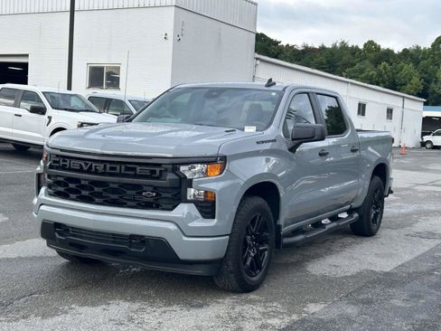 Used 2025 Chevrolet Silverado 1500 Custom w/ Turbomax Blackout Package RWD image 3