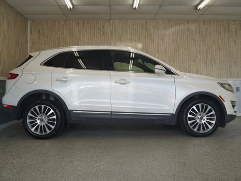 Used 2017 Lincoln MKC Reserve w/ Lincoln MKC Climate Package FWD image 6