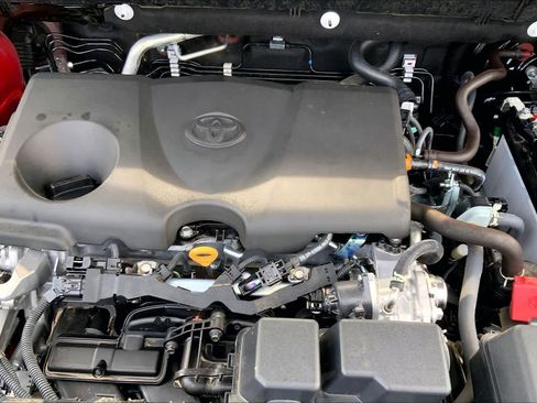 Used 2025 Toyota RAV4 XLE Premium w/ Weather Package AWD/4WD image 32