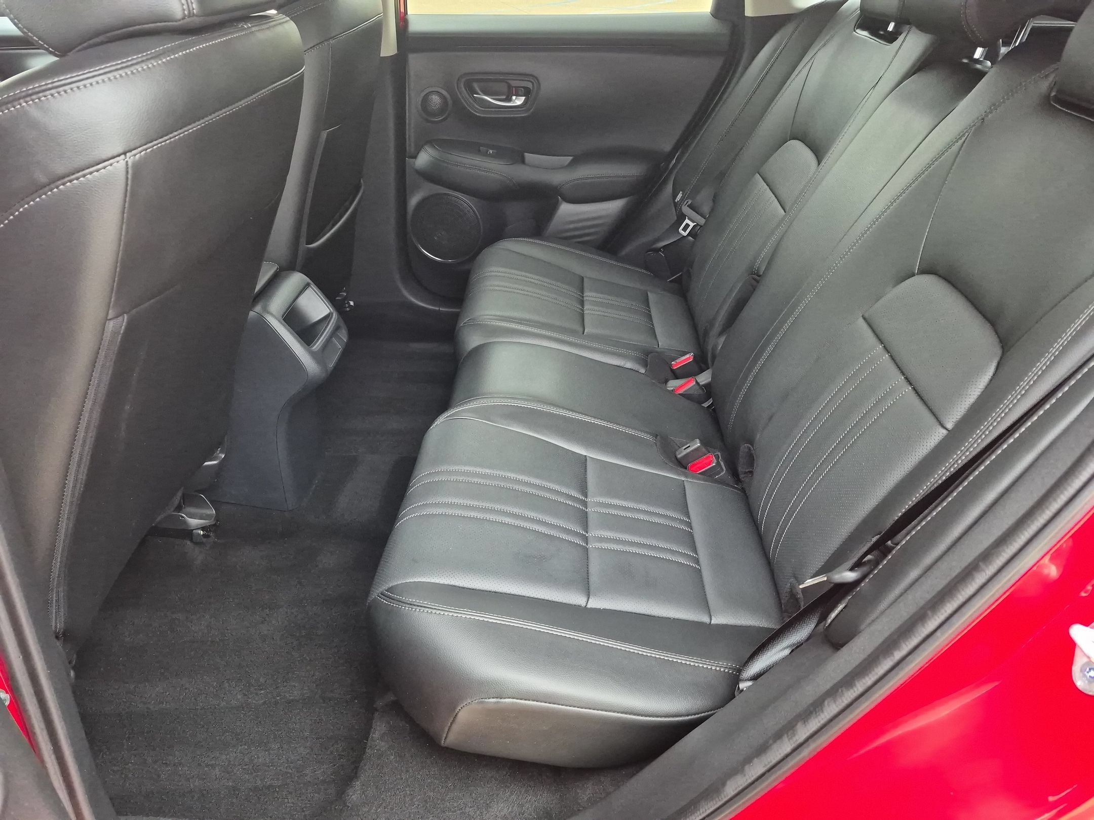 Certified 2025 Honda HR-V EX-L image 24