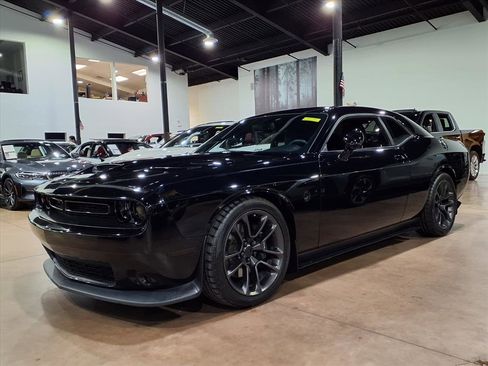 Used 2021 Dodge Challenger R/T Scat Pack image 3