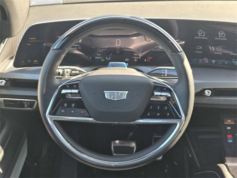 New 2026 Cadillac Vistiq Sport image 17