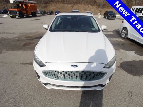 Used 2015 Ford Fusion S image 2