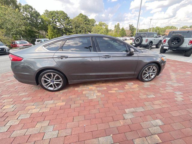 Used 2017 Ford Fusion SE w/ Equipment Group 201A FWD image 36