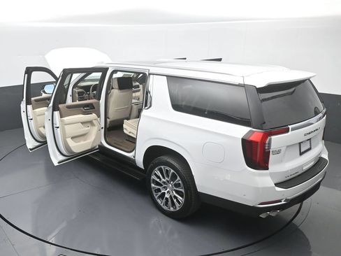 Used 2026 GMC Yukon XL Denali w/ Denali Reserve Package AWD/4WD image 79