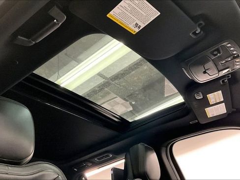 Used 2018 Lincoln Navigator Reserve w/ Technology Package image 19