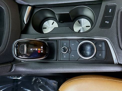 Used 2022 Cadillac XT5 Premium Luxury w/ Technology Package image 20