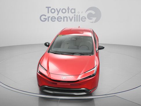 Used 2025 Toyota Prius LE FWD image 22