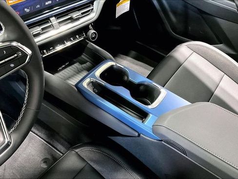 New 2026 Chevrolet Equinox EV LT FWD image 8