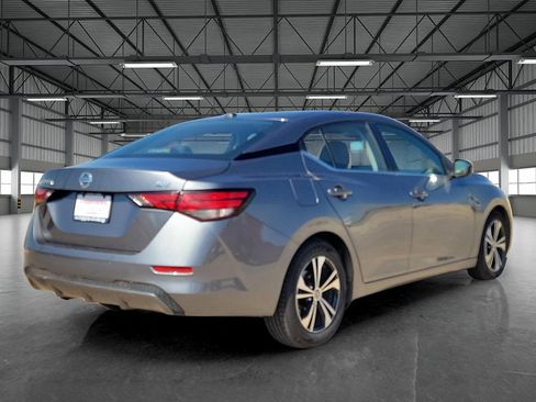 Used 2023 Nissan Sentra SV image 4