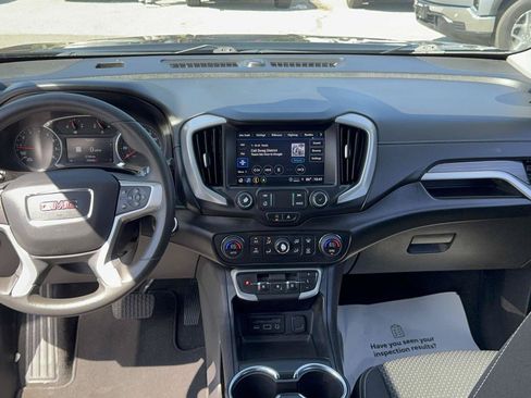 Used 2022 GMC Terrain SLE w/ Driver Convenience Package AWD/4WD image 12