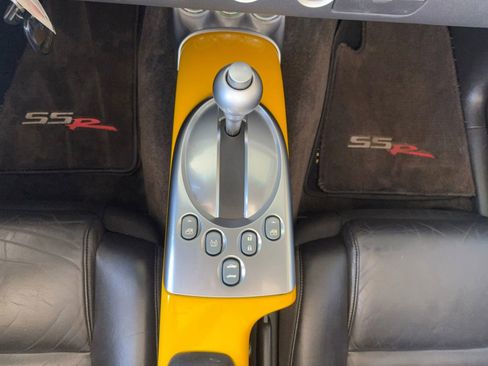 Used 2004 Chevrolet SSR w/ Preferred Equipment Group image 37