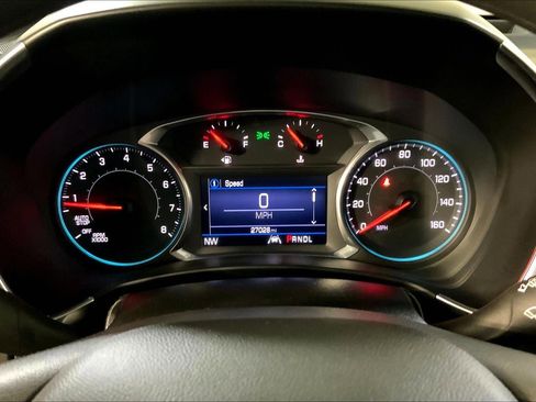 Used 2021 Chevrolet Equinox LT w/ LPO, Cargo Package image 19