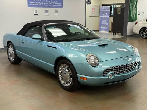 Used 2002 Ford Thunderbird RWD image 2