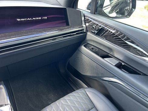 New 2026 Cadillac Escalade IQ Luxury 1 image 16