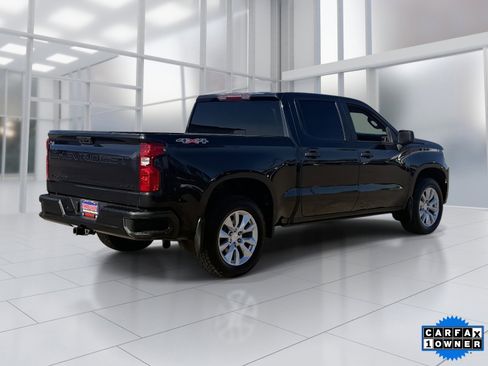 Used 2022 Chevrolet Silverado 1500 Custom w/ LPO, Dark Essentials Package image 6