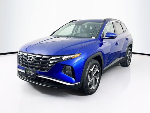 Used 2023 Hyundai Tucson SEL w/ Convenience Package AWD/4WD image 3