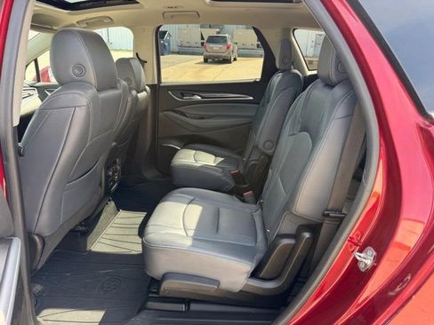 Used 2018 Buick Enclave Premium image 9