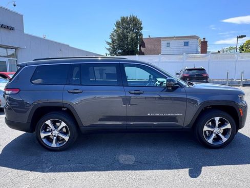 New 2026 Jeep Grand Cherokee L Limited AWD/4WD image 8