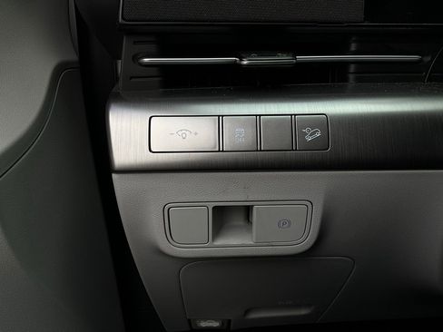 Used 2025 Hyundai Kona SEL image 22