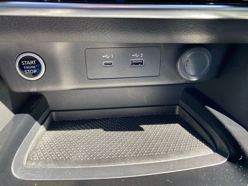 Used 2023 Nissan Rogue SV w/ SV Premium B Package FWD image 13