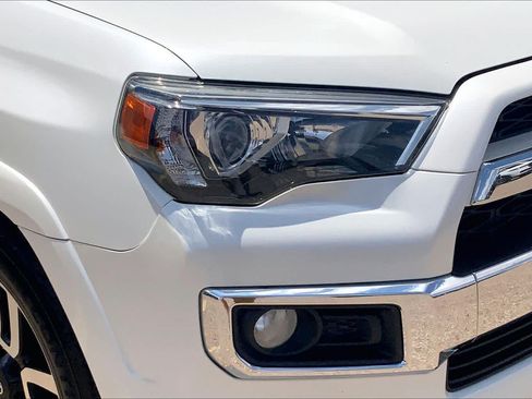 Used 2018 Toyota 4Runner Limited RWD image 28