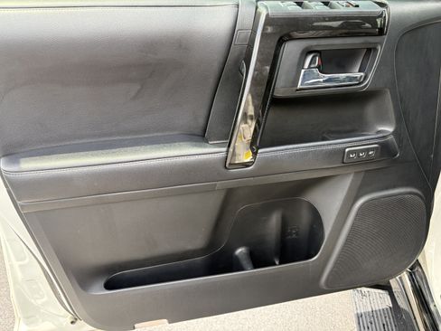 Used 2019 Toyota 4Runner Limited AWD/4WD image 6