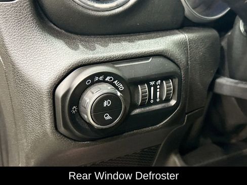 Used 2021 Jeep Gladiator Overland w/ Popular Equipment Package image 18