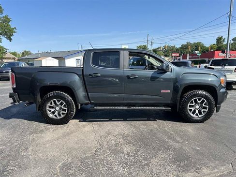 Used 2017 GMC Canyon SLE w/ All Terrain Package AWD/4WD image 2