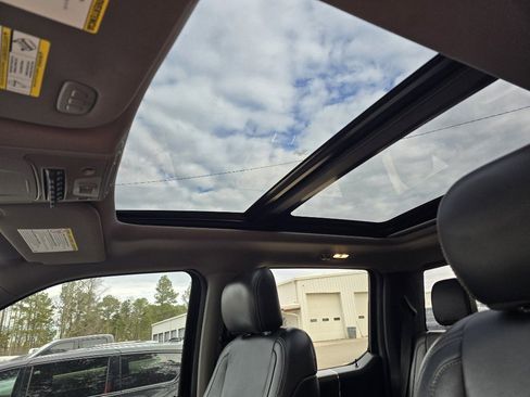 Used 2019 Ford F250 Lariat w/ Lariat Value Package image 5