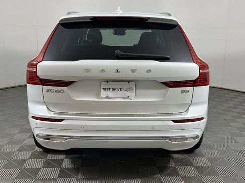 Certified 2023 Volvo XC60 B5 Ultimate w/ Protection Package Premier image 9