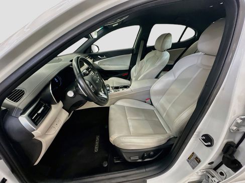 Used 2024 Genesis G70 2.5T AWD/4WD image 13