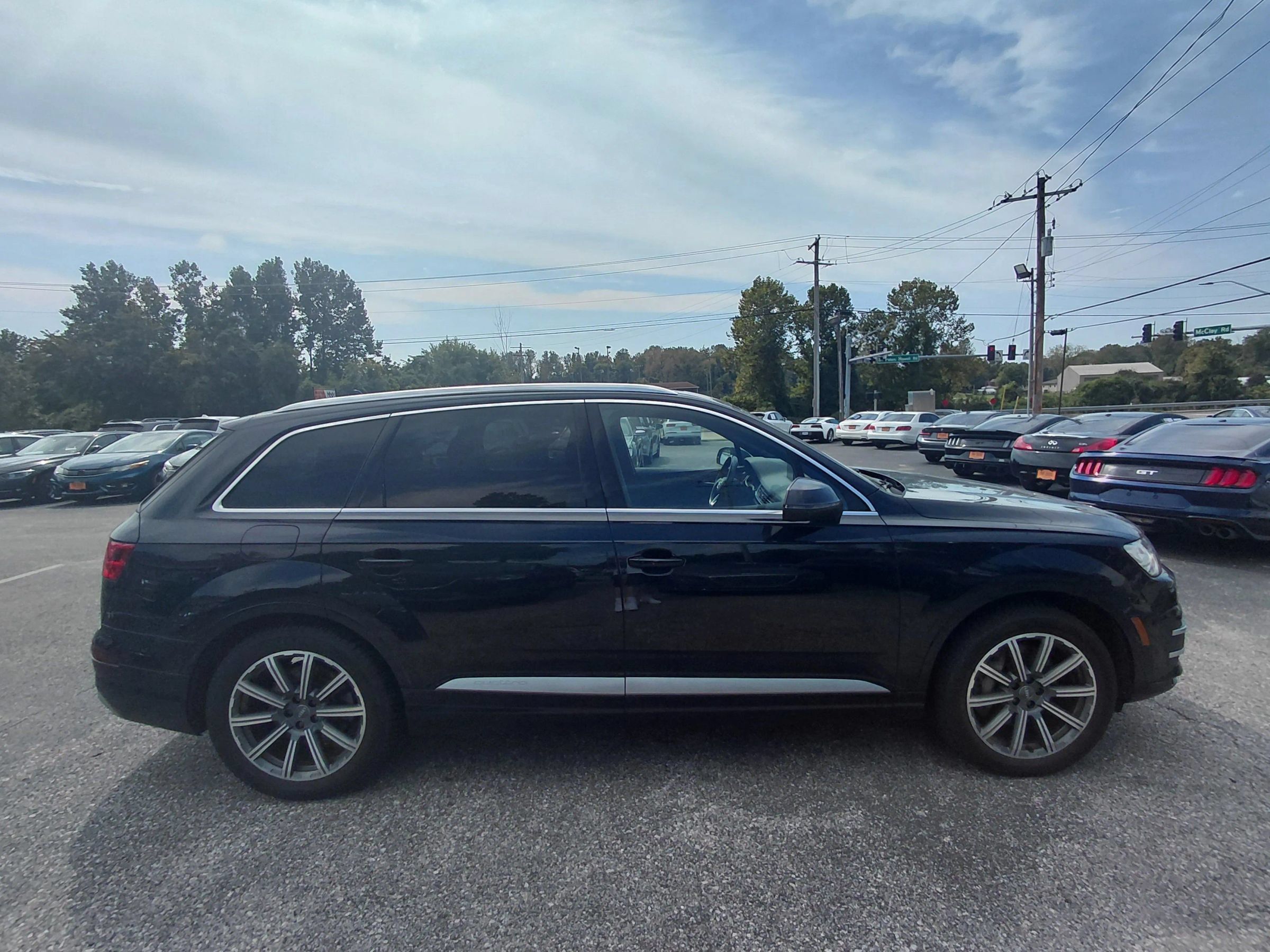 Used 2017 Audi Q7 3.0T Premium Plus w/ Premium Plus Package AWD/4WD image 6
