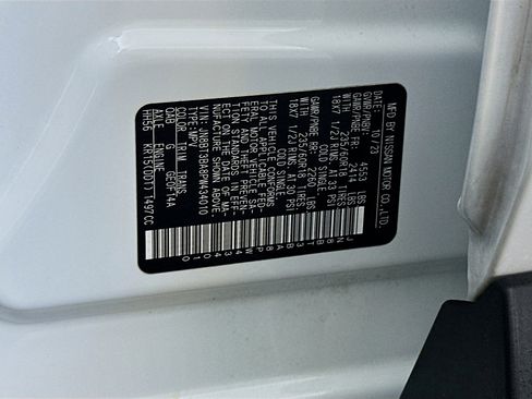 Used 2023 Nissan Rogue SV FWD image 12