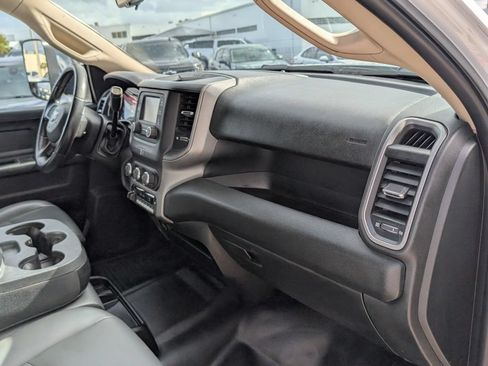 Used 2020 RAM 4500 Tradesman w/ Chrome Appearance Group RWD image 17