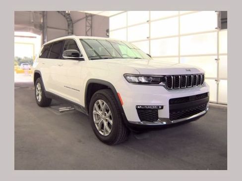 Used 2023 Jeep Grand Cherokee L Limited AWD/4WD image 1
