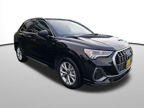 Used 2024 Audi Q3 2.0T Premium image 8