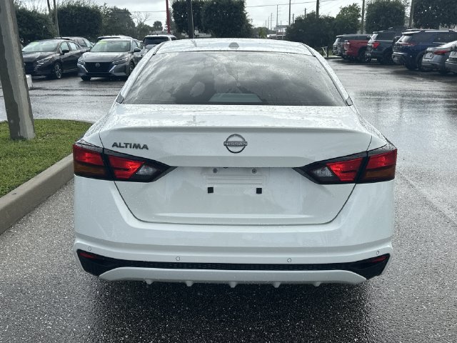 Used 2025 Nissan Altima 2.5 S FWD image 8