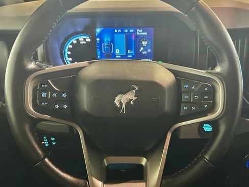Used 2023 Ford Bronco Black Diamond w/ Sasquatch Package AWD/4WD image 32