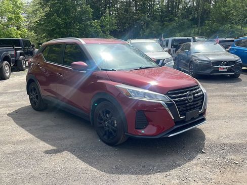 Used 2022 Nissan Kicks SV FWD image 10