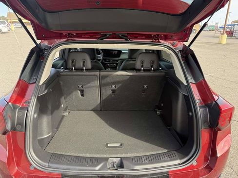 Used 2025 Buick Encore GX Sport Touring image 10